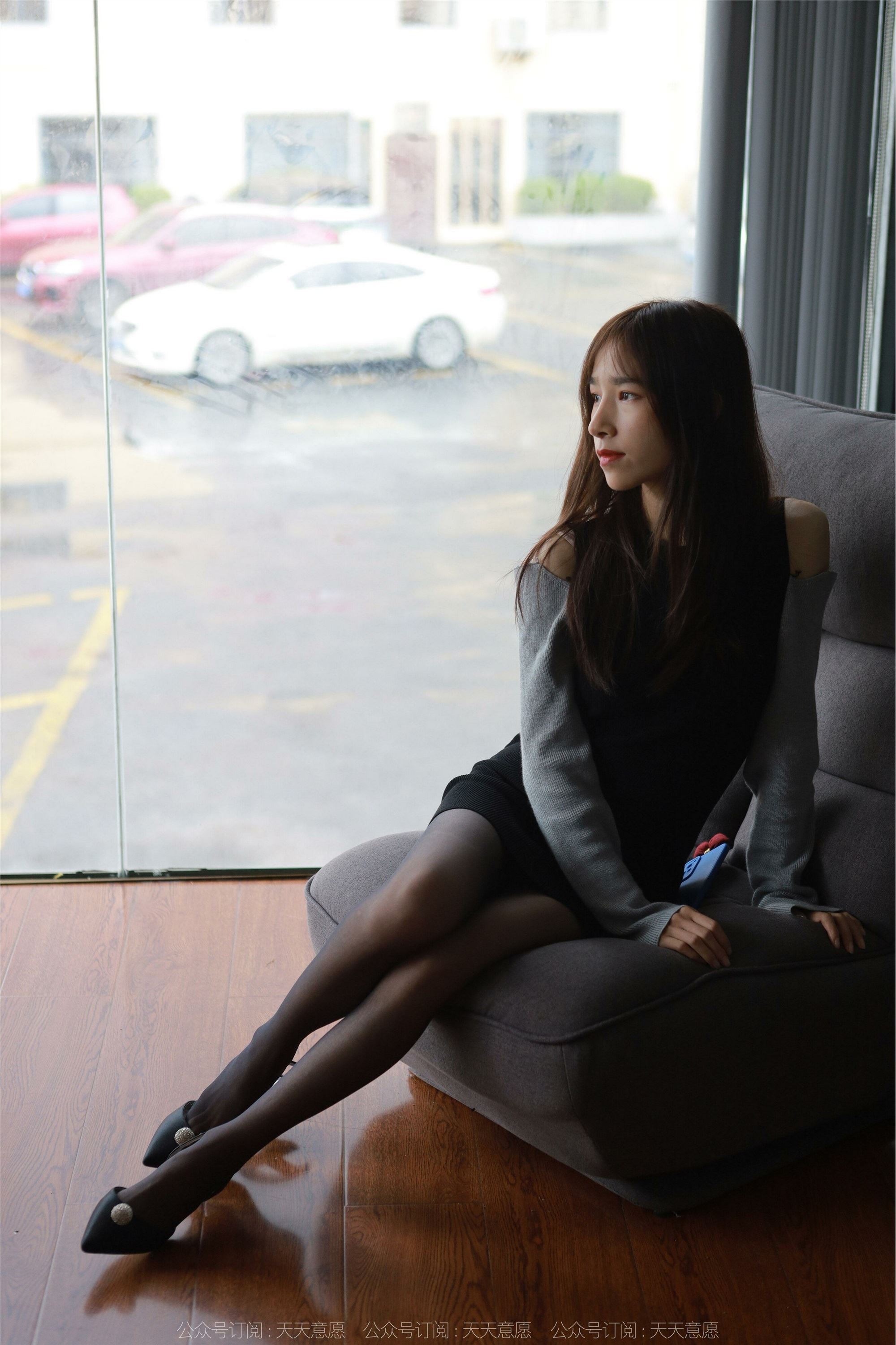 IESS异思趣向 2022.03.26 丝享家1040：美子《沙发上的黑丝》